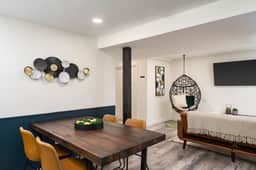 King Bed 1BR Garden Suite Near RiNo